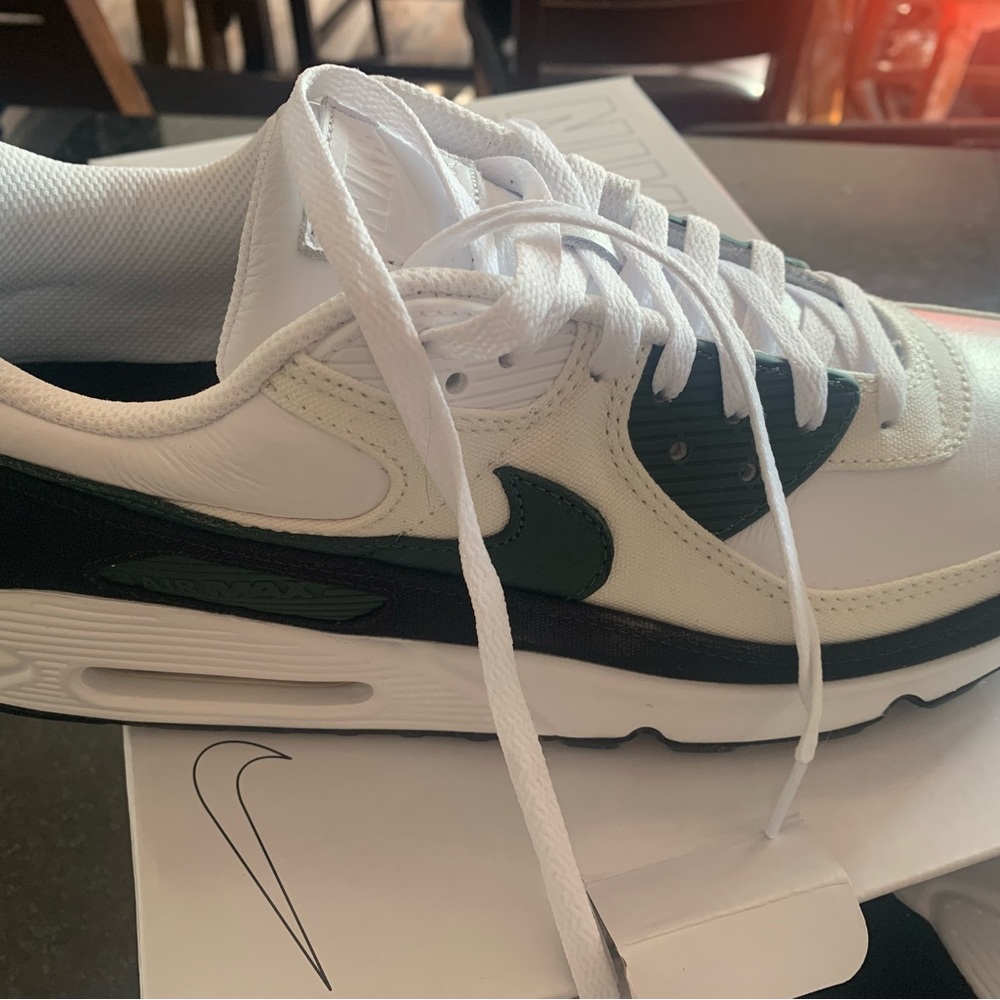 NIB Nike Air Max Men’s Size 12